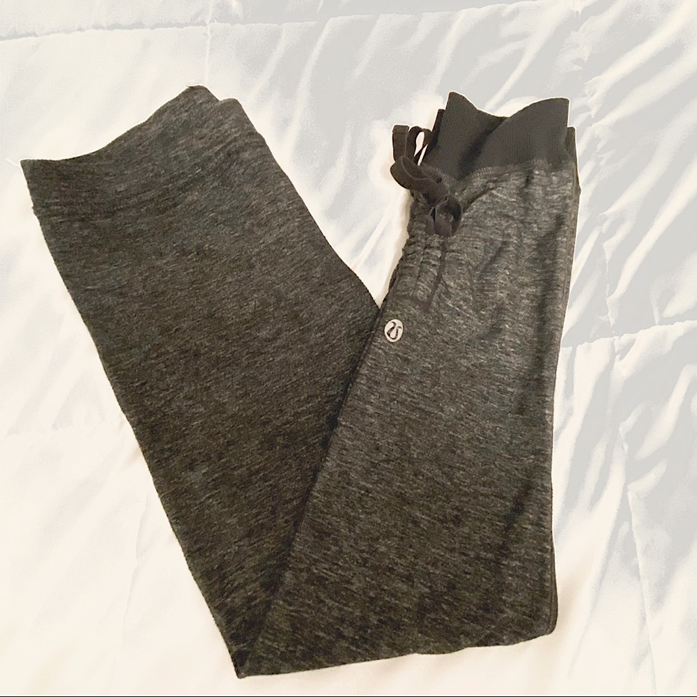Lululemon RARE Side Tie Crop Legging